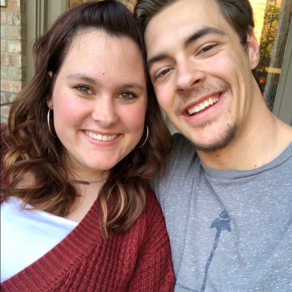 Meet your Posher, Tori - Picture 5 of 5